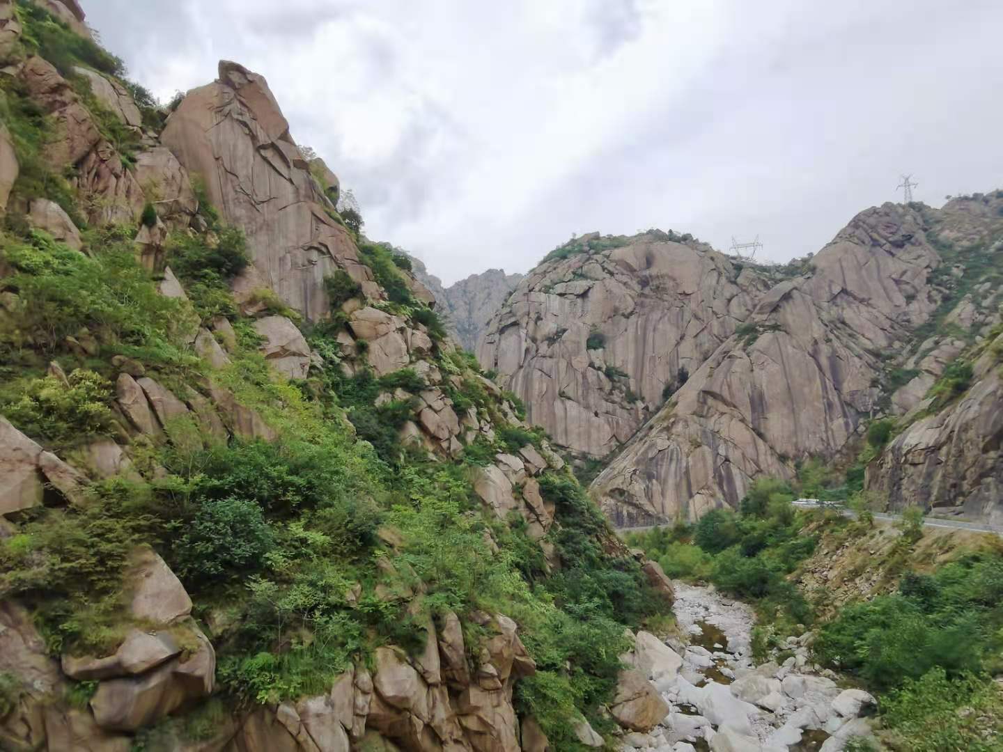 放松心情 勇攀高峰—瑞云软件翠华山团建